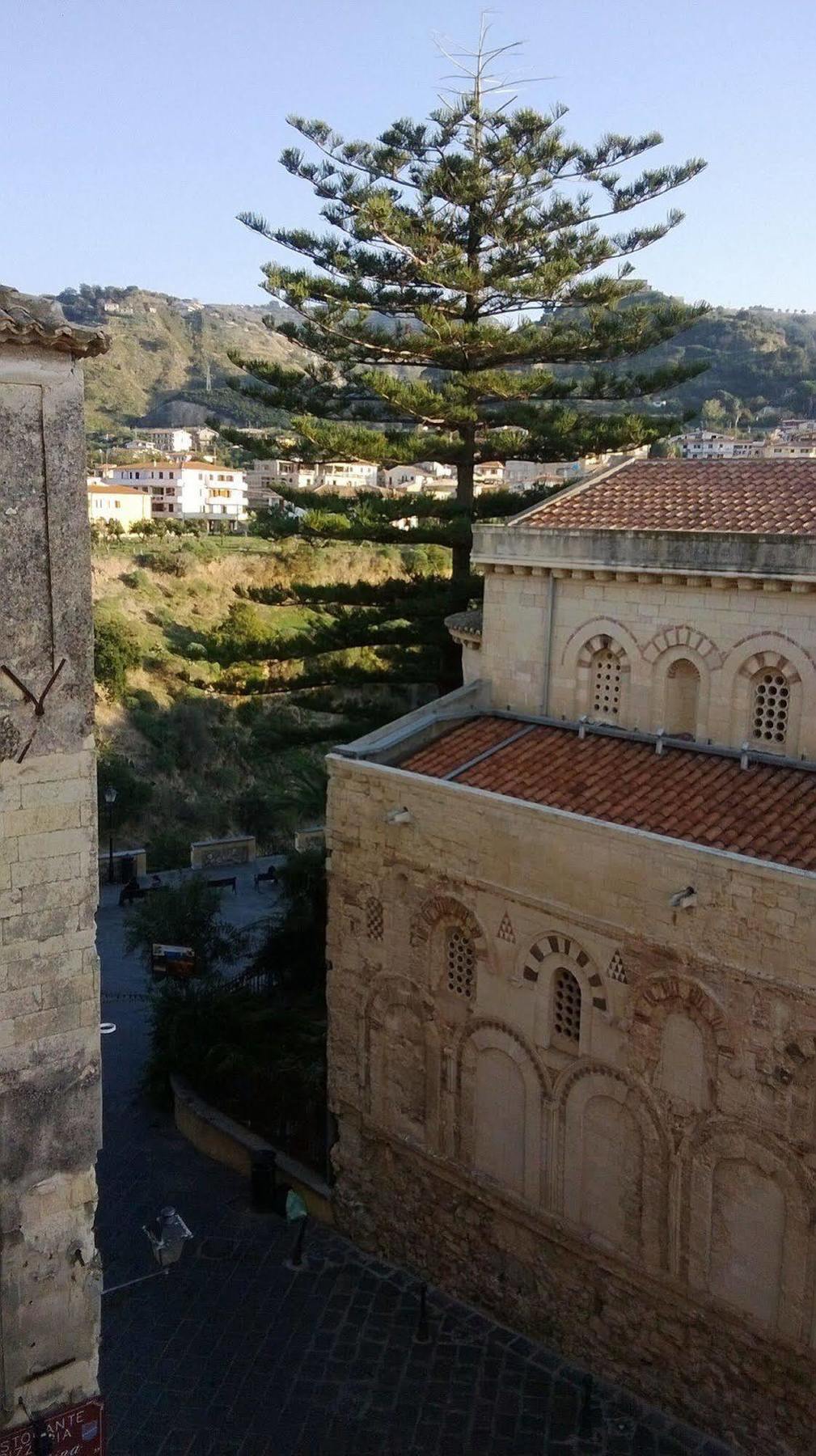 Residenza Il Duomo Bed and Breakfast Tropea Exteriör bild