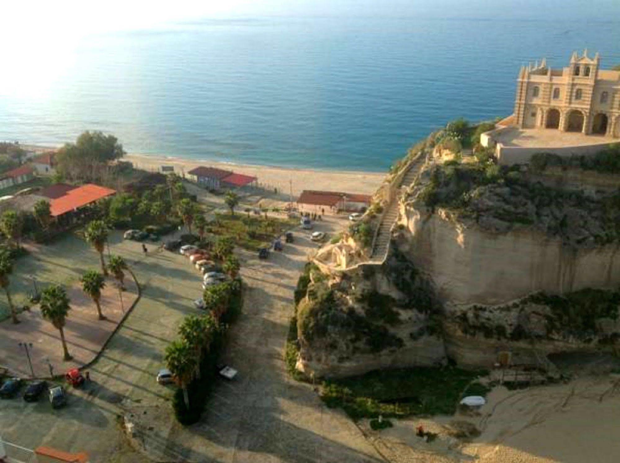 Residenza Il Duomo Bed and Breakfast Tropea Exteriör bild